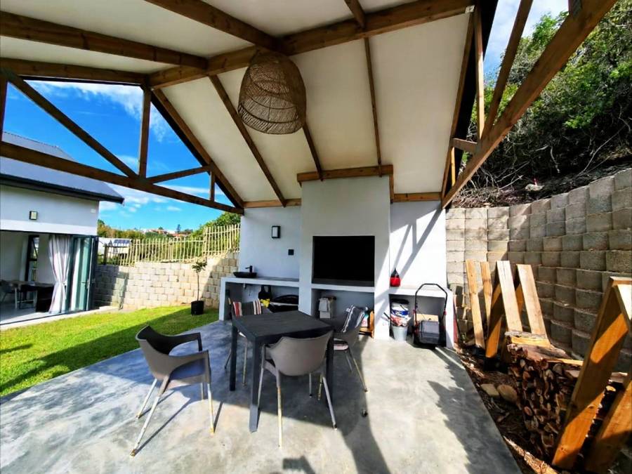 2 Bedroom Property for Sale in Stilbaai Wes Western Cape